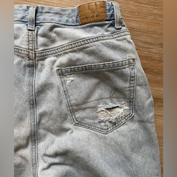 American Eagle Curvy Mom Jeans - Picture 11 of 13